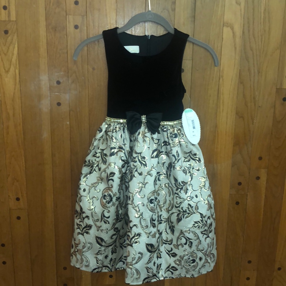 Selling a dress never used